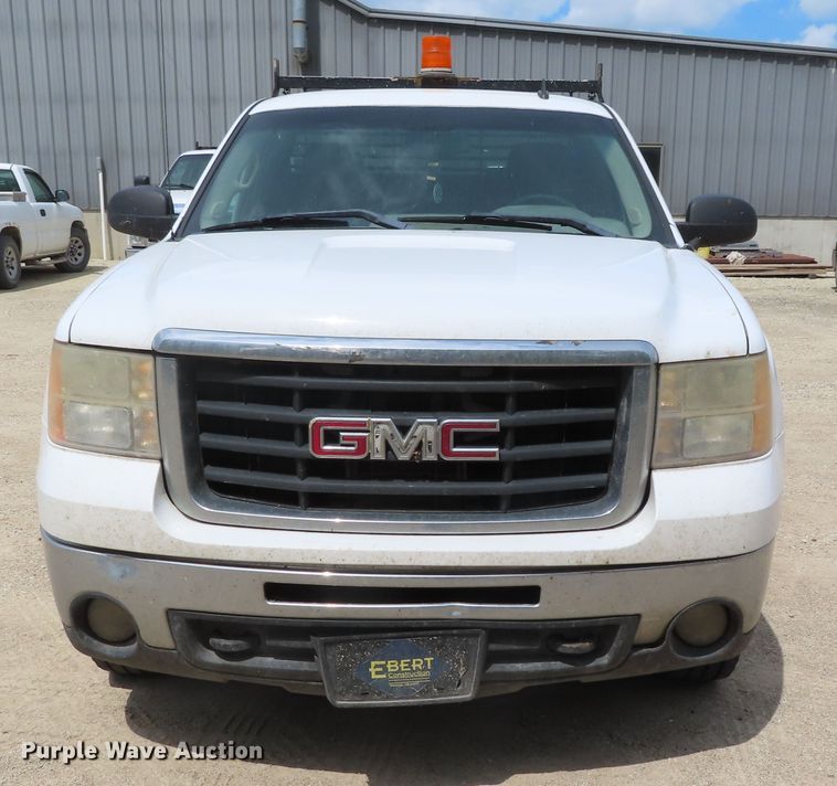 image for item DD6282 2007 GMC Sierra 2500HD pickup truck