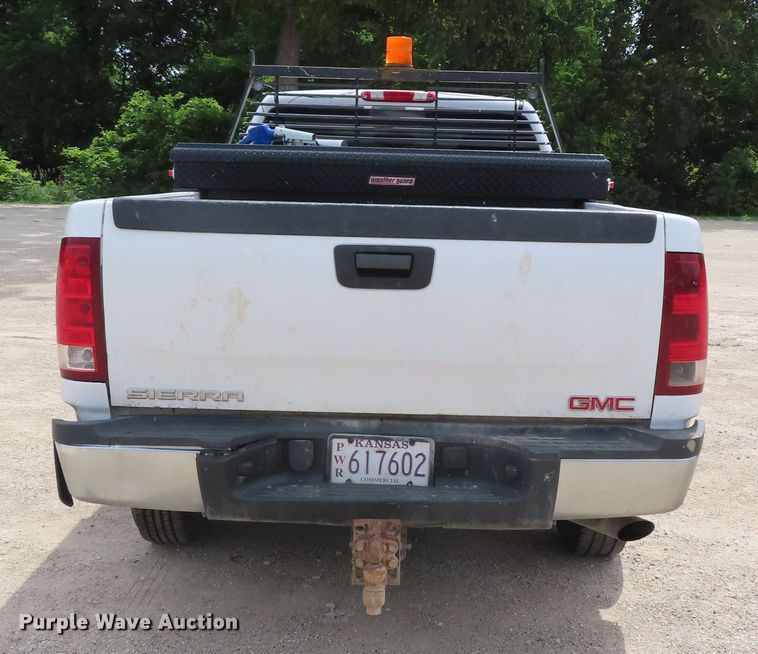 image for item DD6282 2007 GMC Sierra 2500HD pickup truck