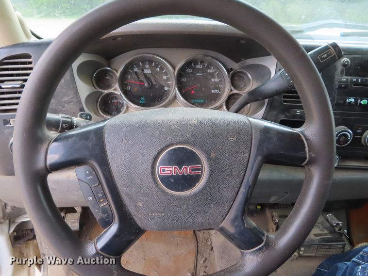 image for item DD6282 2007 GMC Sierra 2500HD pickup truck