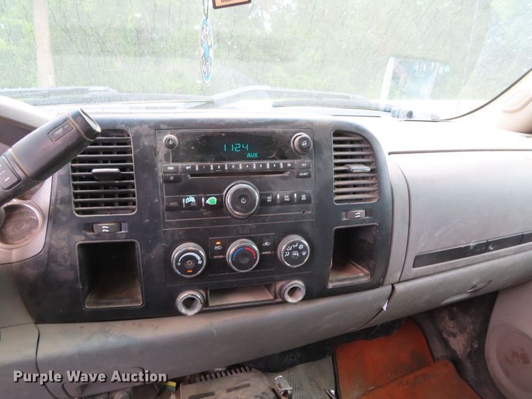 image for item DD6282 2007 GMC Sierra 2500HD pickup truck