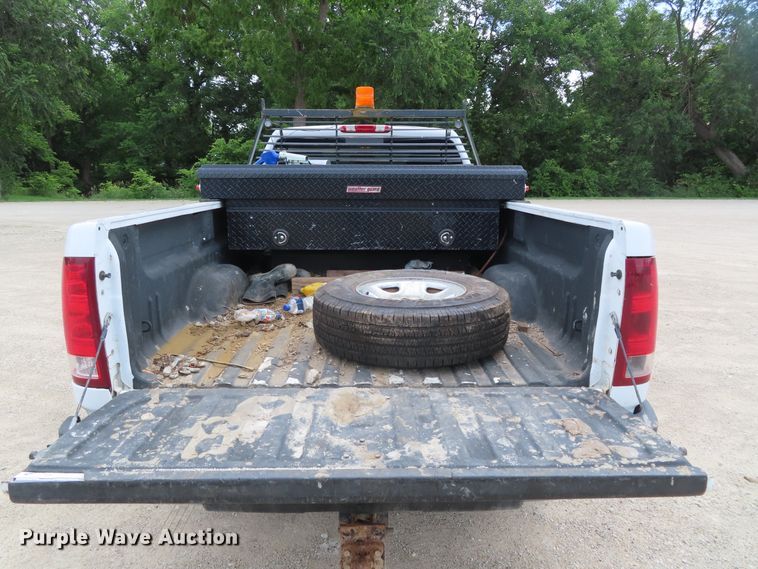 image for item DD6282 2007 GMC Sierra 2500HD pickup truck