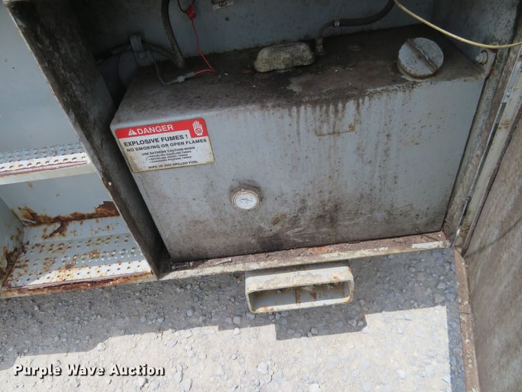 image for item DD7080 2000 Skyjack 9250 scissor lift