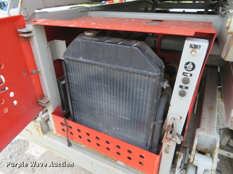 image for item DD7080 2000 Skyjack 9250 scissor lift