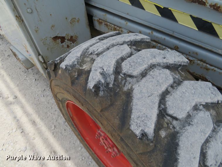 image for item DD7080 2000 Skyjack 9250 scissor lift