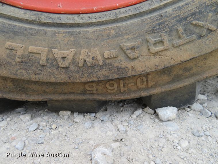 image for item DD7080 2000 Skyjack 9250 scissor lift