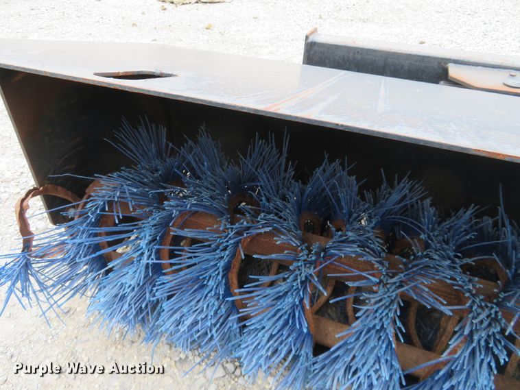 image for item DD7081 Skid steer broom