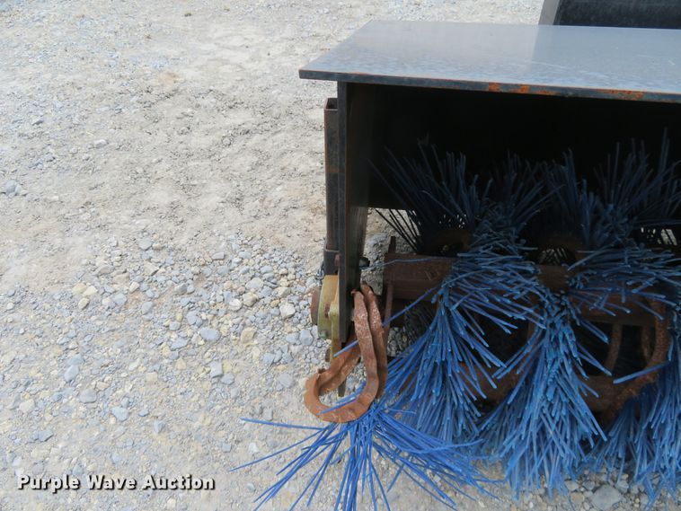 image for item DD7081 Skid steer broom