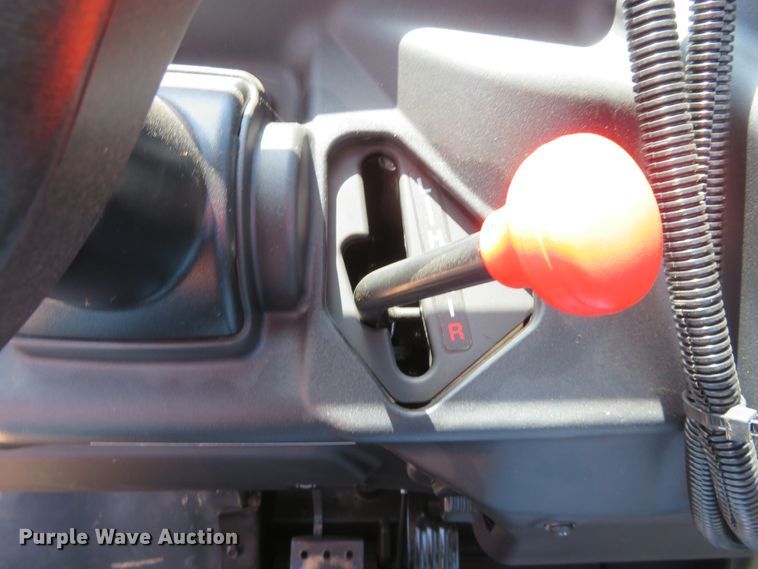 image for item DD7106 2016 Kubota RTV-1100C utility vehicle