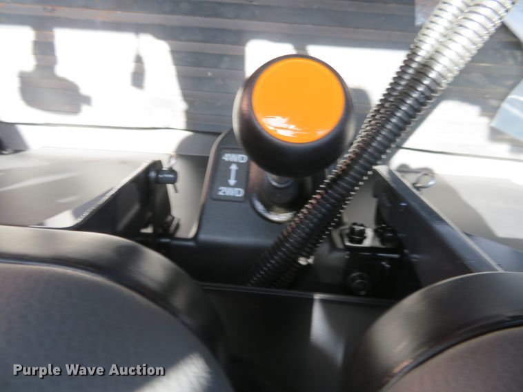 image for item DD7106 2016 Kubota RTV-1100C utility vehicle