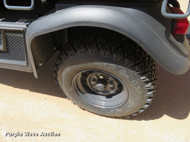 image for item DD7106 2016 Kubota RTV-1100C utility vehicle