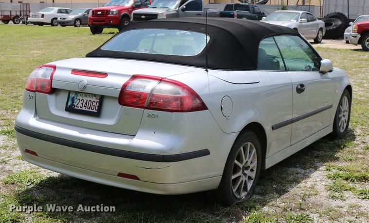 image for item DD8237 2004 Saab 9-3 convertible