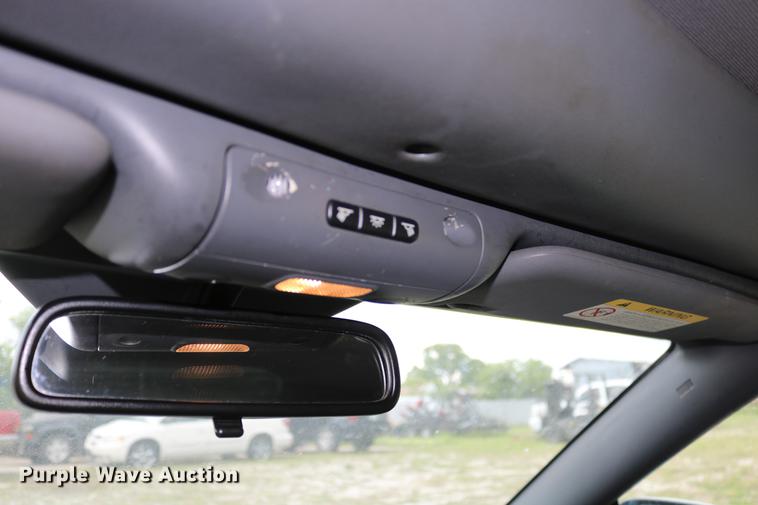 image for item DD8237 2004 Saab 9-3 convertible