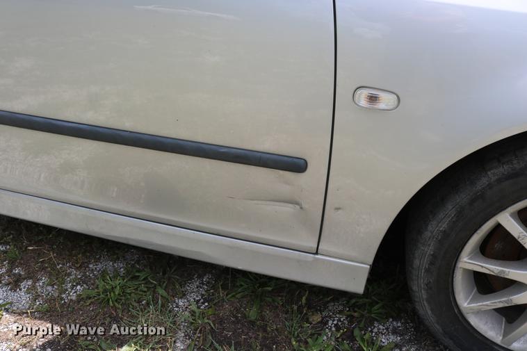 image for item DD8237 2004 Saab 9-3 convertible