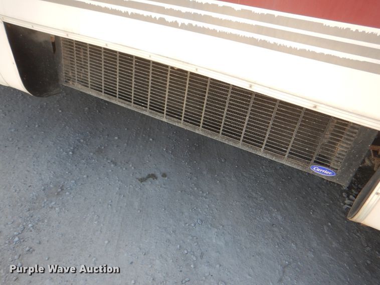 image for item DE3528 2000 Ford Econoline E450 shuttle bus