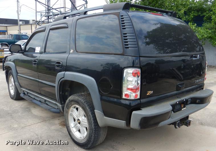 image for item DE3970 2004 Chevrolet Tahoe SUV