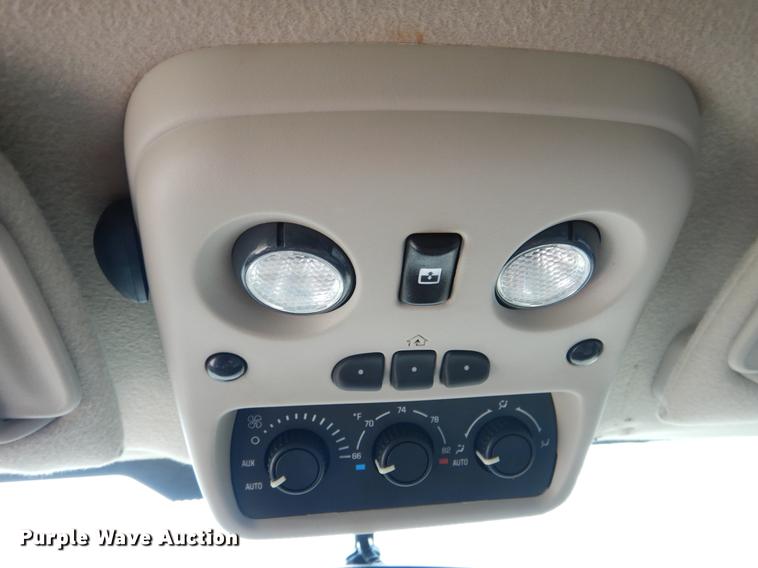 image for item DE3970 2004 Chevrolet Tahoe SUV