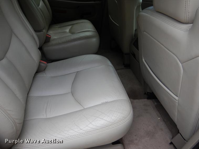 image for item DE3970 2004 Chevrolet Tahoe SUV