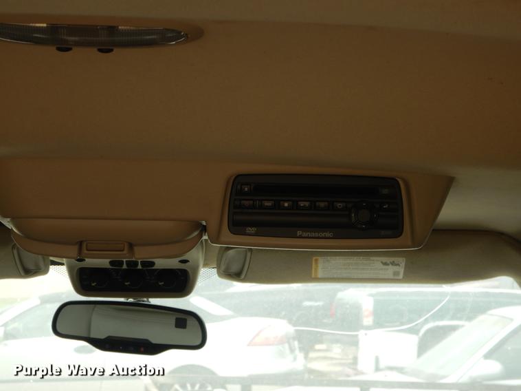 image for item DE3970 2004 Chevrolet Tahoe SUV