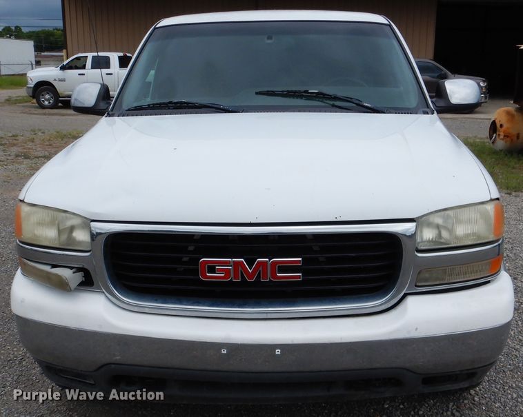 image for item DE3988 2000 GMC Sierra 2500 SLE pickup truck