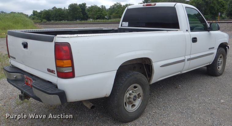 image for item DE3988 2000 GMC Sierra 2500 SLE pickup truck