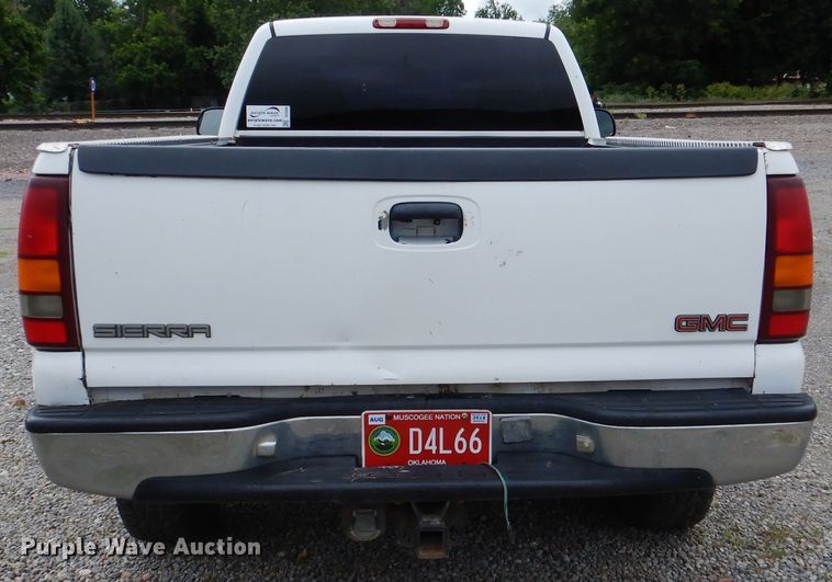 image for item DE3988 2000 GMC Sierra 2500 SLE pickup truck