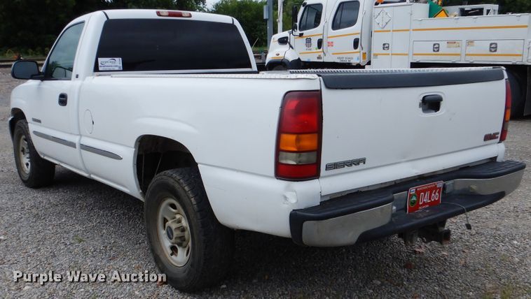 image for item DE3988 2000 GMC Sierra 2500 SLE pickup truck