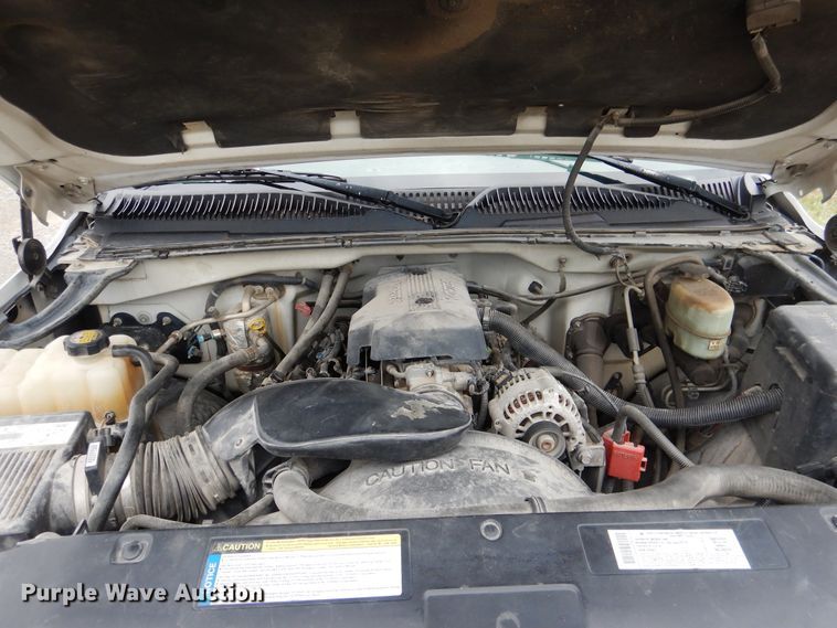 image for item DE3988 2000 GMC Sierra 2500 SLE pickup truck