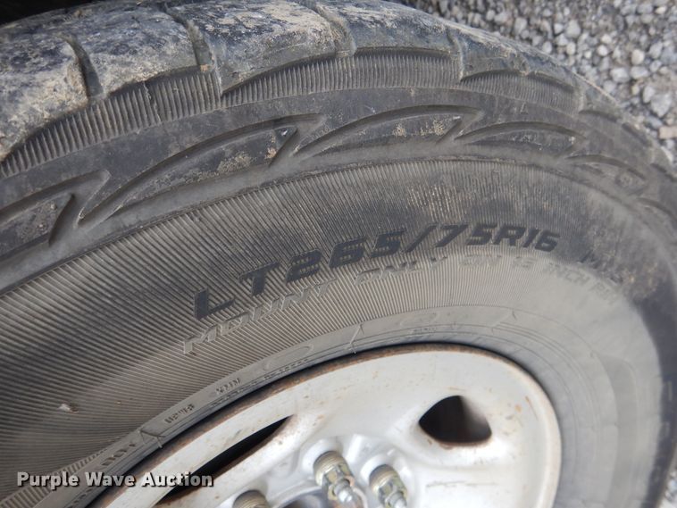 image for item DE3988 2000 GMC Sierra 2500 SLE pickup truck