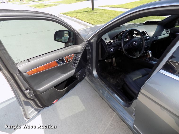 image for item DE7728 2009 Mercedes Benz C300