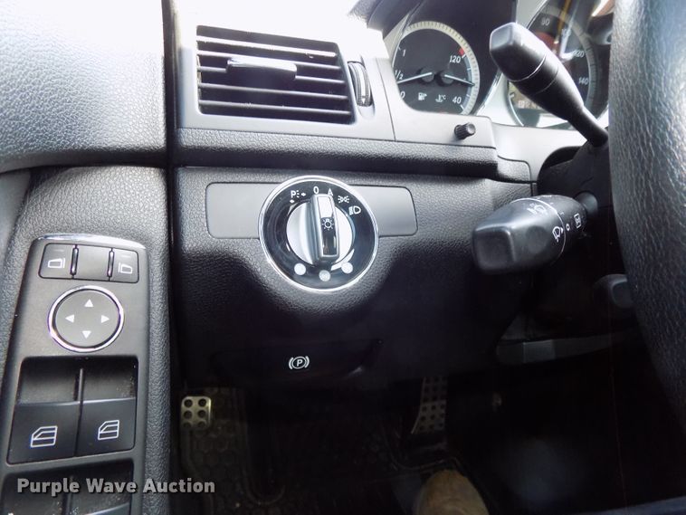 image for item DE7728 2009 Mercedes Benz C300