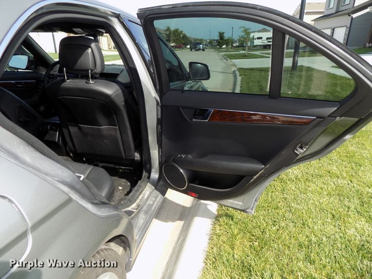 image for item DE7728 2009 Mercedes Benz C300