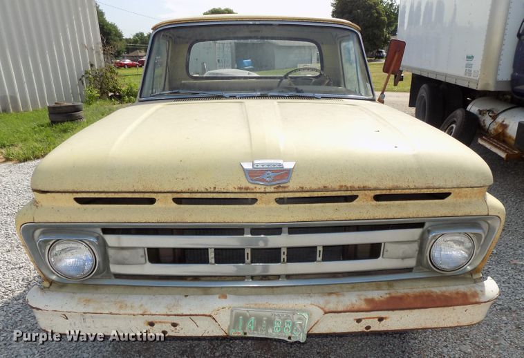 image for item DE7732 1961 Ford F250 Custom Cab pickup truck