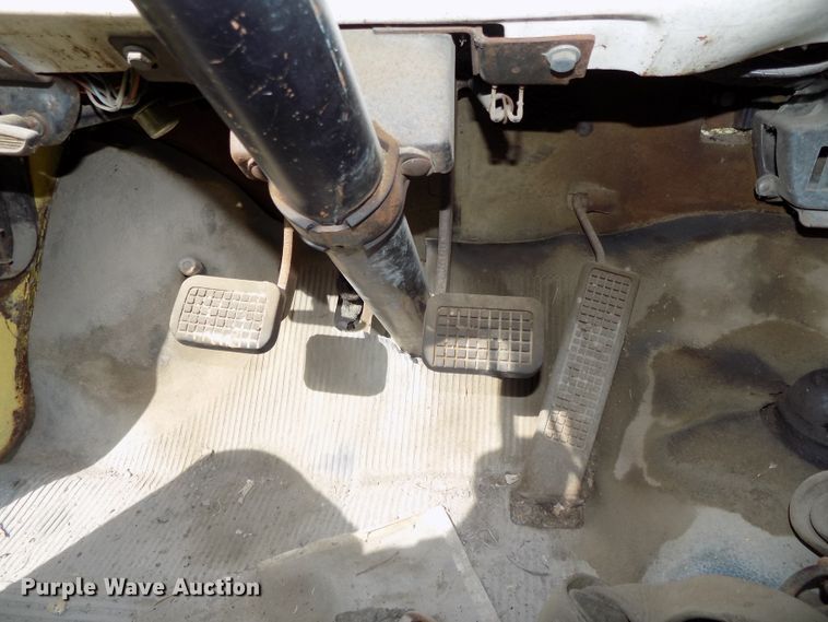 image for item DE7732 1961 Ford F250 Custom Cab pickup truck