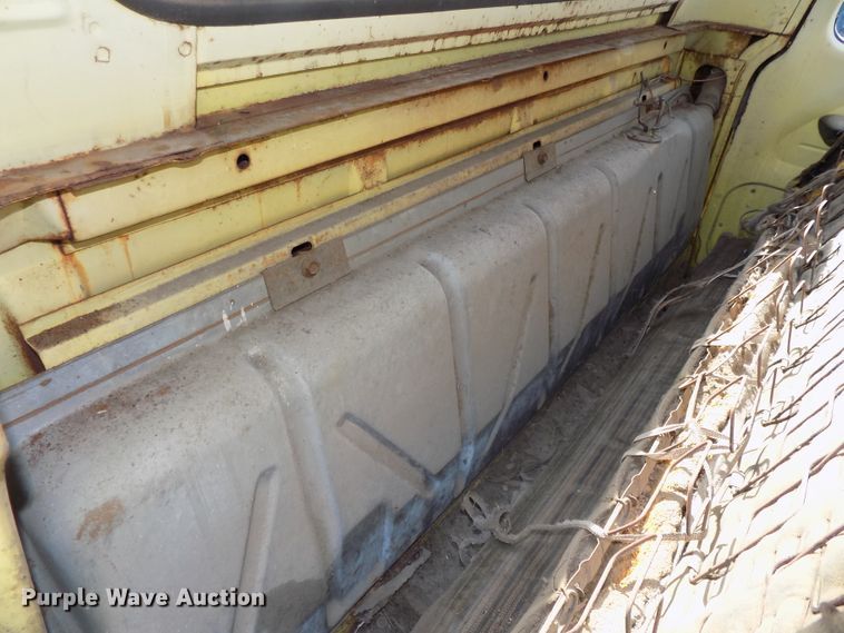 image for item DE7732 1961 Ford F250 Custom Cab pickup truck