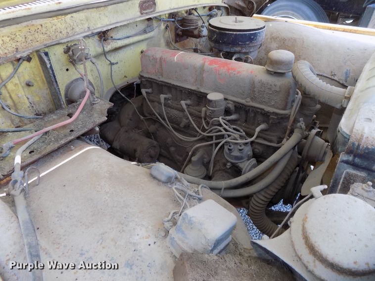 image for item DE7732 1961 Ford F250 Custom Cab pickup truck