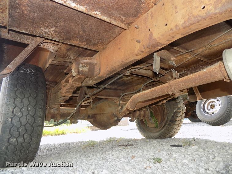 image for item DE7732 1961 Ford F250 Custom Cab pickup truck