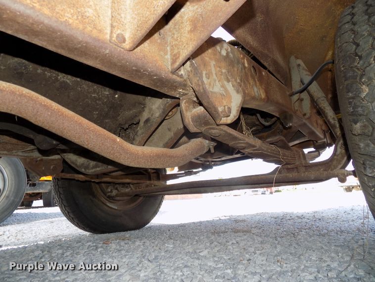 image for item DE7732 1961 Ford F250 Custom Cab pickup truck