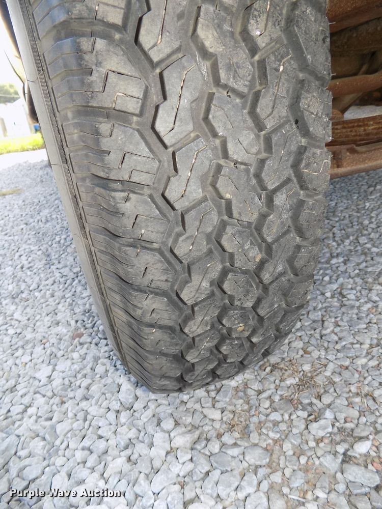 image for item DE7732 1961 Ford F250 Custom Cab pickup truck