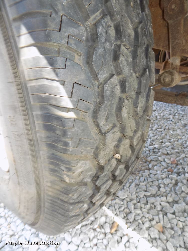 image for item DE7732 1961 Ford F250 Custom Cab pickup truck