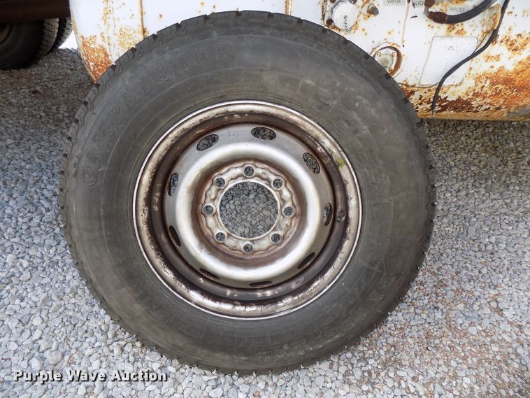 image for item DE7732 1961 Ford F250 Custom Cab pickup truck