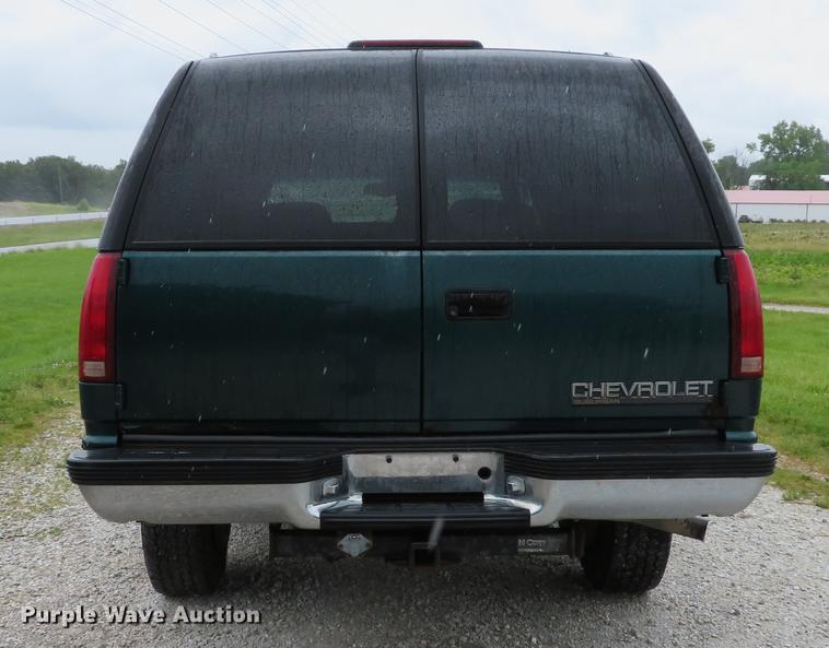 image for item DE8142 1997 Chevrolet Suburban K2500 LS SUV