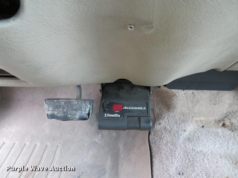 image for item DE8142 1997 Chevrolet Suburban K2500 LS SUV