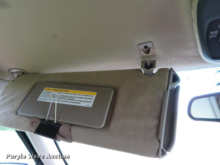 image for item DE8142 1997 Chevrolet Suburban K2500 LS SUV