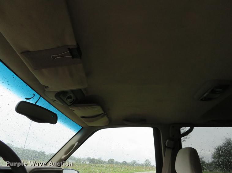 image for item DE8142 1997 Chevrolet Suburban K2500 LS SUV