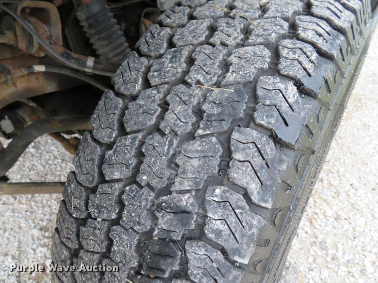 image for item DE8142 1997 Chevrolet Suburban K2500 LS SUV