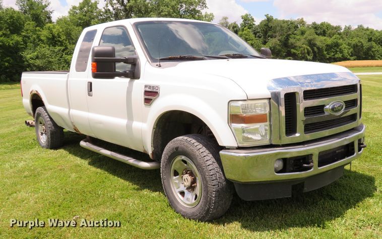 image for item DE8145 2008 Ford F250 Super Duty XLT SuperCab pickup truck