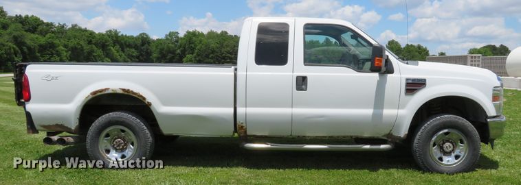 image for item DE8145 2008 Ford F250 Super Duty XLT SuperCab pickup truck