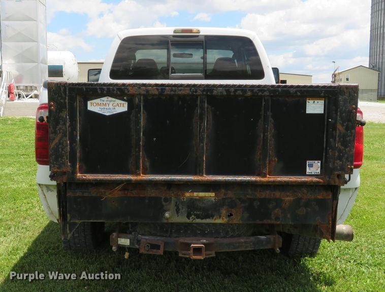 image for item DE8145 2008 Ford F250 Super Duty XLT SuperCab pickup truck