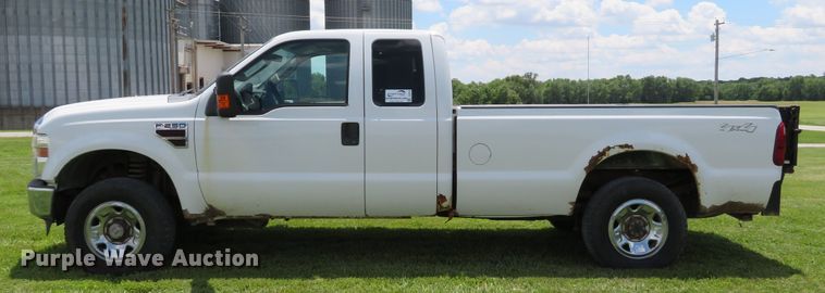 image for item DE8145 2008 Ford F250 Super Duty XLT SuperCab pickup truck