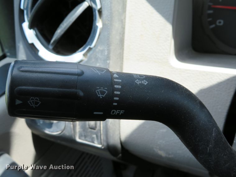 image for item DE8145 2008 Ford F250 Super Duty XLT SuperCab pickup truck